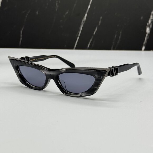 NEW V-GOLDCUT VLS-113B VALENTINO SUNGLASSES BLACK CAT EYE EYEWEAR VALENTINO - Picture 4 of 13